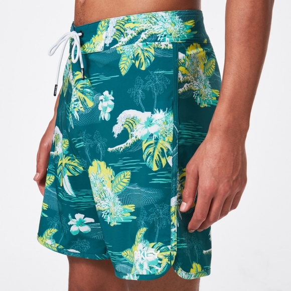 NWOT • OAKLEY • TROPICAL BLOOM Swimshorts w/ Ties Palm 🌴 & Waves Hybrid Fabric - Picture 4 of 16